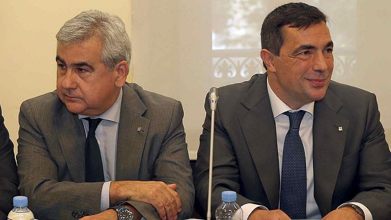 La juez deja en libertad al jefe de los Mossos y al número dos de Forn, en contra del fiscal