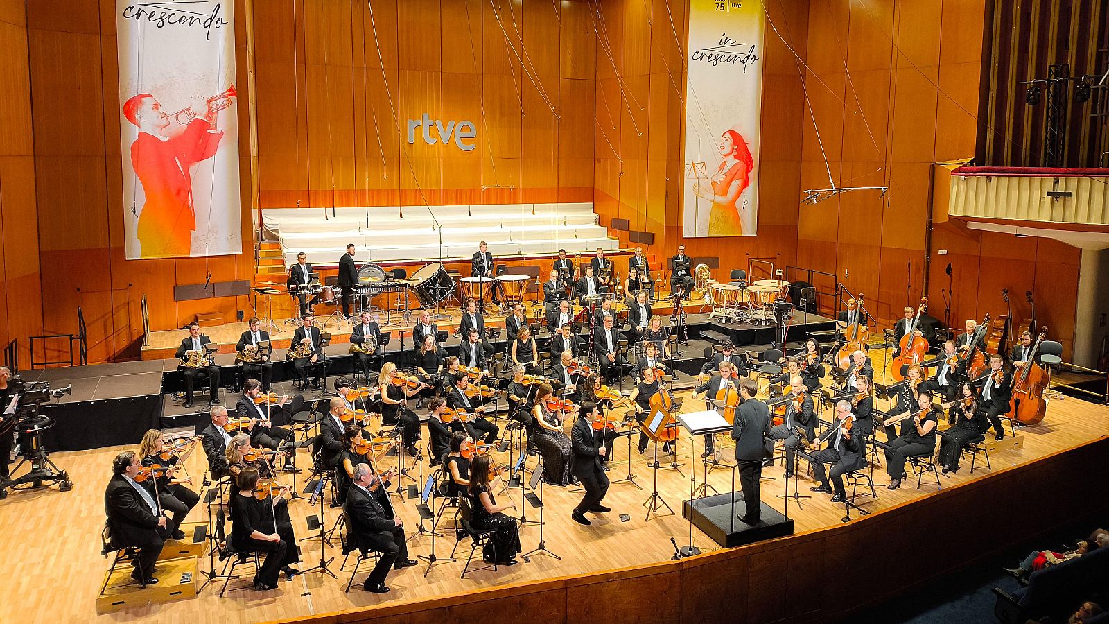 Christoph K�nig dirige un concierto que explora los v�nculos ocultos entre tres grandes compositores