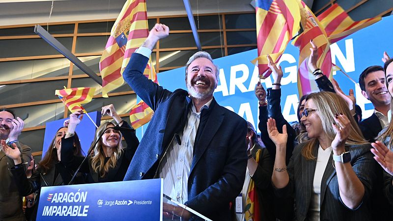 Azcón revalida su victoria con dos escaños menos y avisa al PSOE: "Tic-tac, el sanchismo se acaba"