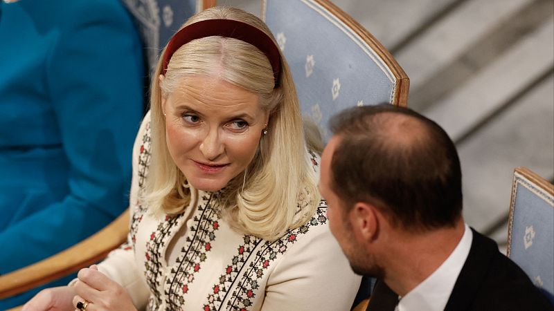 La princesa Mette-Marit se disculpa por su relación con Jeffrey Epstein: "No representa la persona que quiero ser"