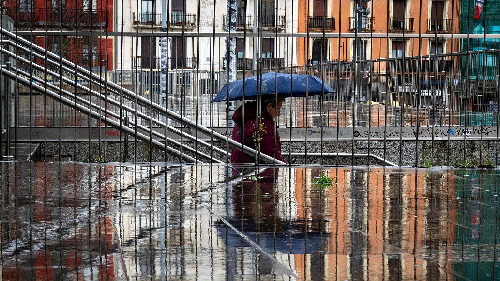 Un frente atlántico dejará lluvias en Galicia, el Estrecho y sierras Béticas - El tiempo | Ver
