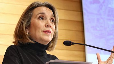 Cuca Gamarra, sobre la necesidad de buscar "puntos de encuentro" con los de Abascal: "Vox debe respetar a los votantes del PP" - Las mañanas de RNE | Escuchar