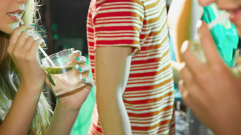 J�venes que rechazan el alcohol: una tendencia en aumento