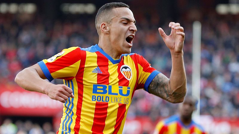 Rodrigo afianza al Valencia en la cuarta plaza