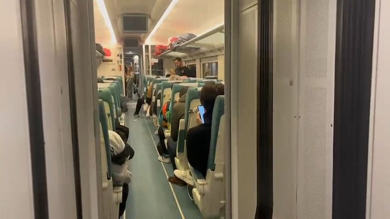 Un tren arrolla a un veh�culo cerca de Talavera de la Reina
