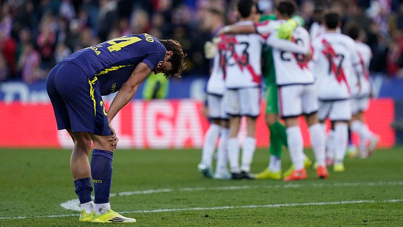 El Rayo Vallecano despierta de su sue�o copero al Atl�tico de Madrid con una bofetada en Butarque
