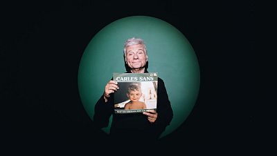 Carles Sans, l'etern 'guapo' del Tricicle, visita el club de jazz 'Gran Tonino'