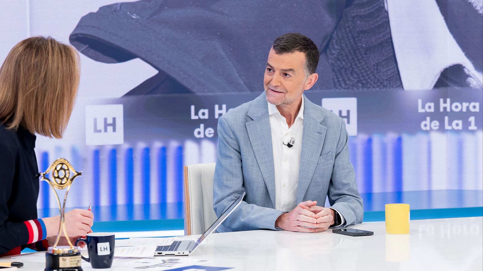 Maíllo llama a toda la izquierda a la unidad para las elecciones generales - La hora de La 1 | Ver