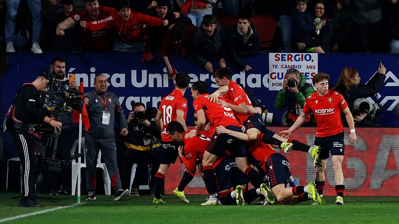 Osasuna desarma al Real Madrid y pone la Liga al rojo vivo con un golazo de Ra�l en el descuento