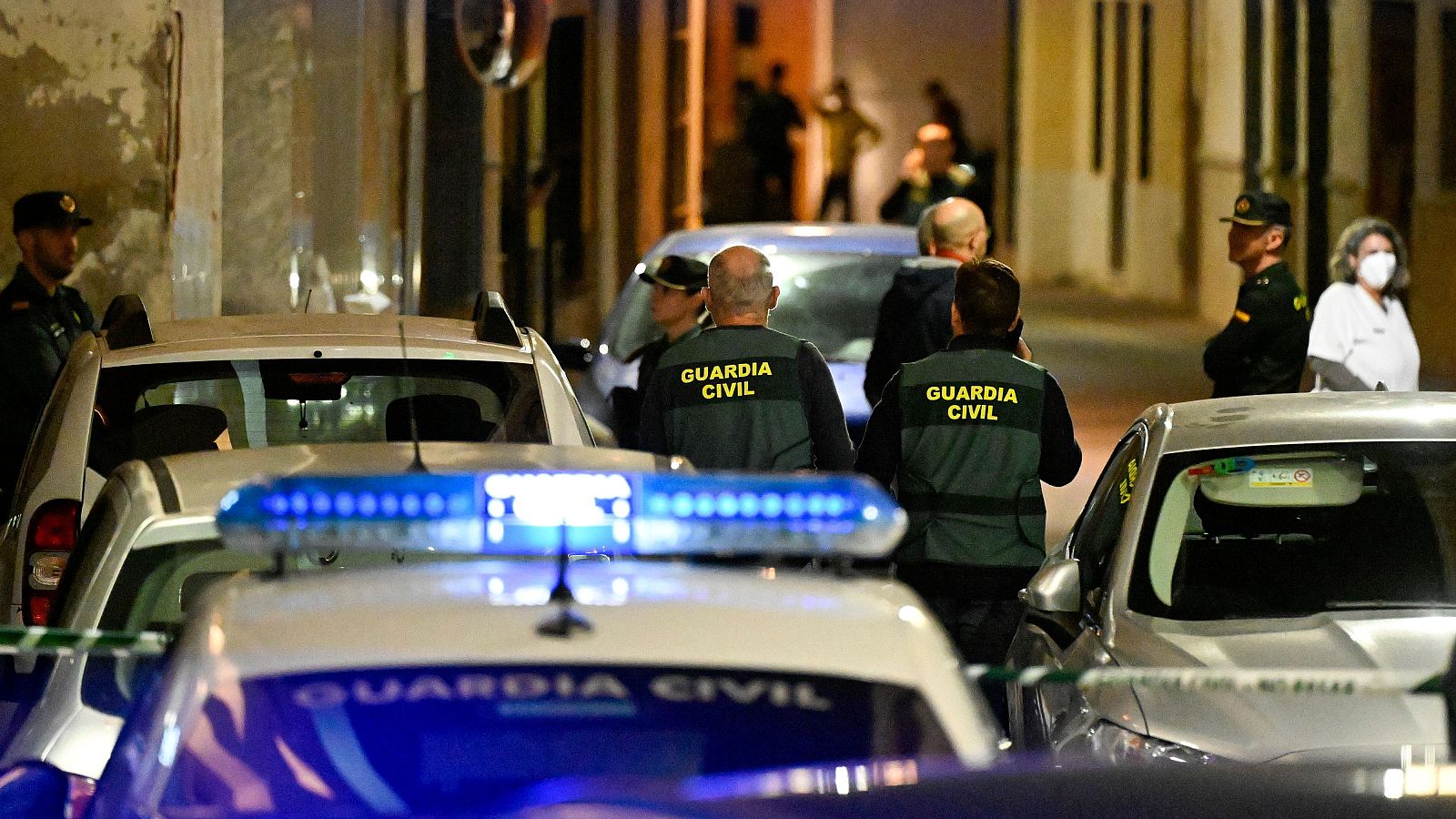 Hallan los cuerpos sin vida de una mujer y su hija de 12 años en la localidad castellonense de Xilxes - Informativo 24h | Ver