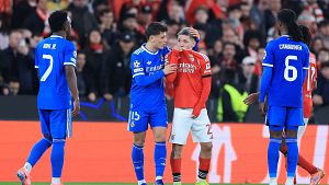 Vinicius denuncia un presunto insulto racista de Prestianni tras su gol en el Benfica - Madrid de Champions