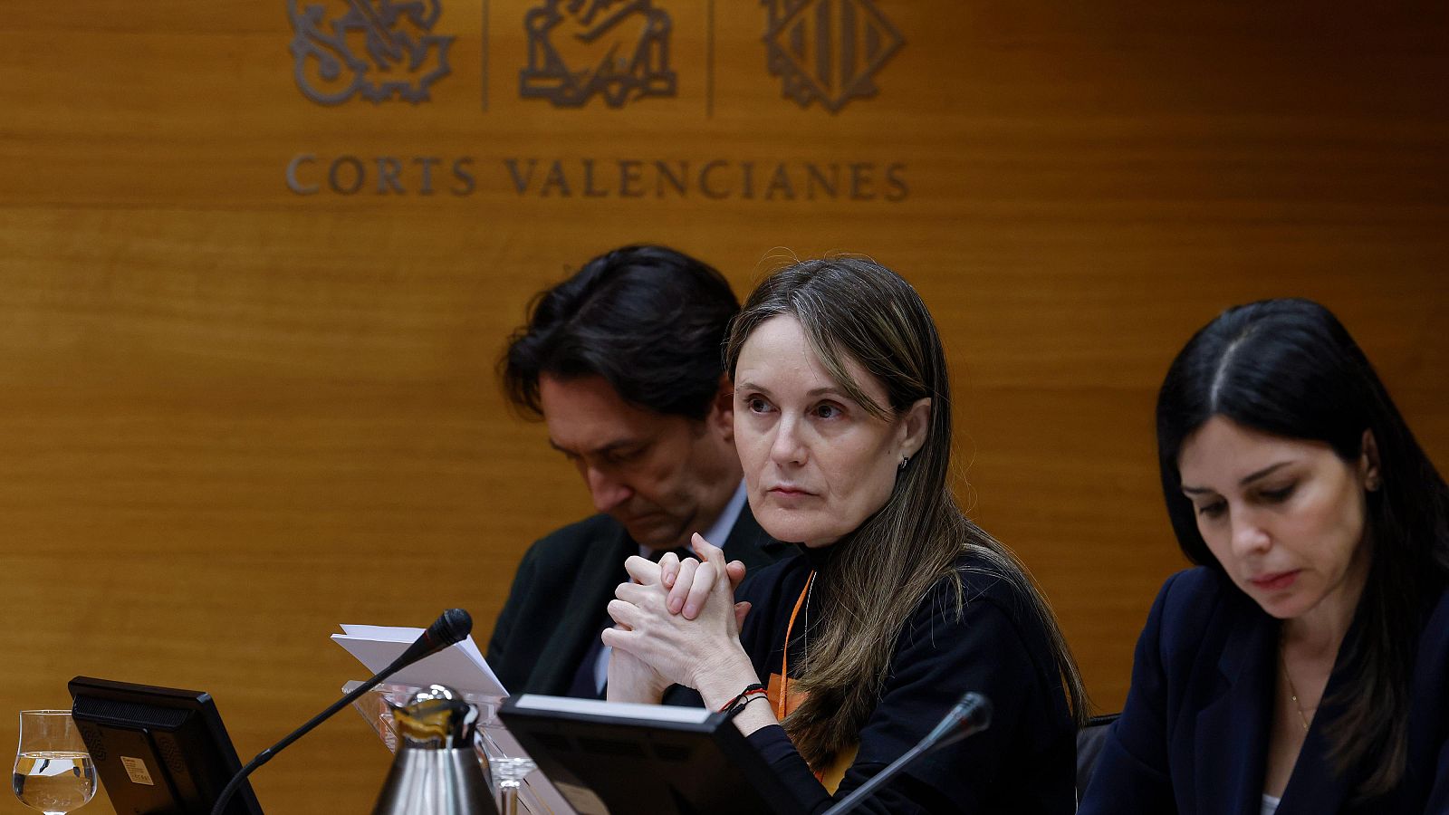 Las víctimas de la dana, en Les Corts: "Llevamos 483 días de maltrato" - Telediario 1 | Ver