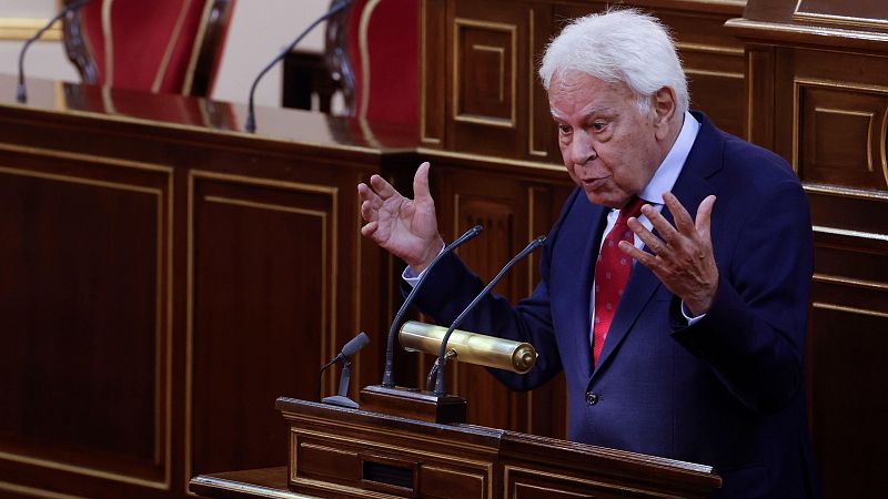 González defiende el papel de Juan Carlos I el 23F: fue "absolutamente determinante" a favor de la Constitución