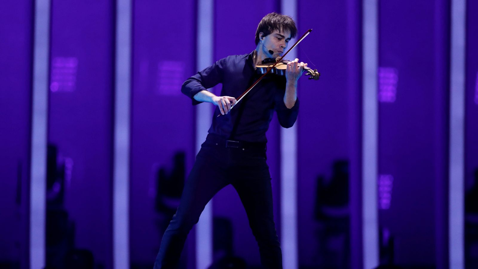 Eurovisión - Noruega: Rybak canta "That's how you write a song" en la segunda semifinal de Eurovisión 2018