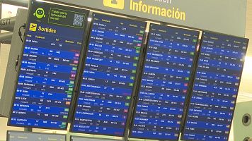 Cancel�len els vols amb origen o dest� al golf P�rsic pel tancament de l'espai aeri