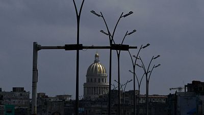 Apag�n en Cuba por un fallo en el sistema el�ctrico nacional