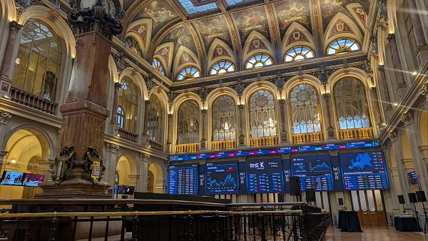 El IBEX retoma las ca�das y el petr�leo y del gas vuelven a subir ante las tensiones en Oriente Medio