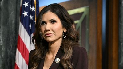 Trump cesa a la secretaria de Seguridad Nacional, Kristi Noem