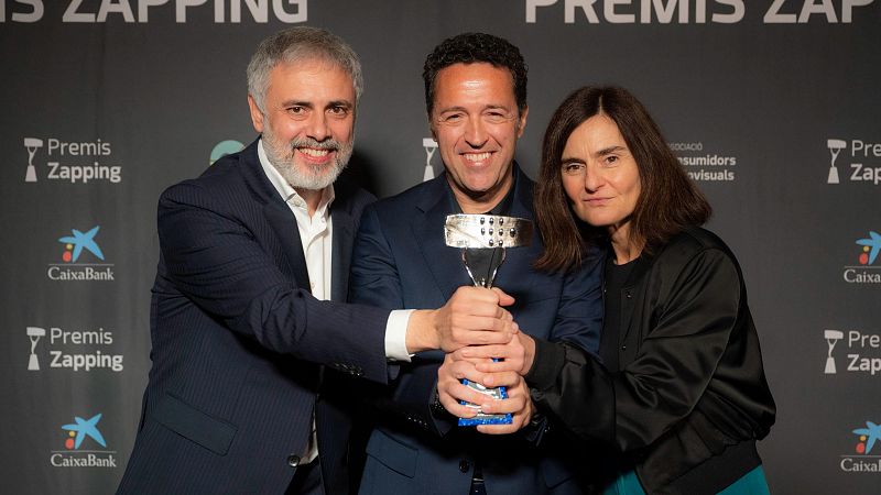 Jacob Petrus, Nico García i Laura Folguera recullen el Premi Zapping d''Aquí la Terra' a 'Millor programa al servei de l'audiència'