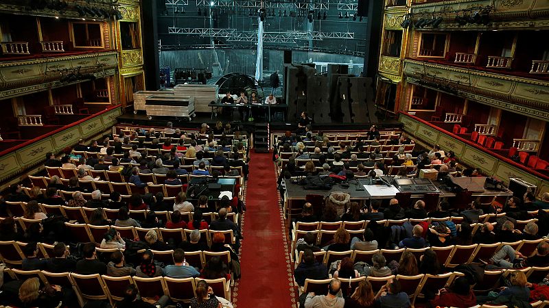 Huelga indefinida de los trabajadores de las artes escénicas por la fusión del Teatro Real y el de la Zarzuela