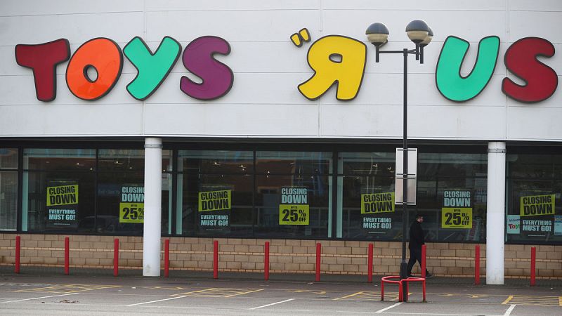 Toys 'R' Us cierra todas sus tiendas en EE.UU. y pone en venta el negocio en Canadá, Alemania y Austria