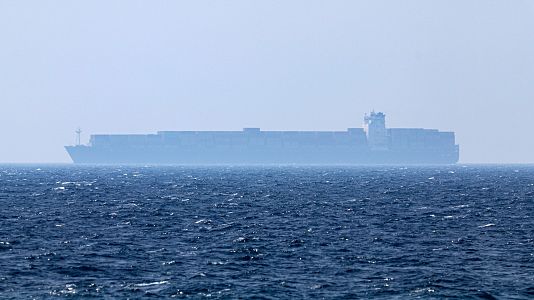 Greenpeace advierte del riesgo medioambiental de los vertidos de petr�leo en el estrecho de Ormuz