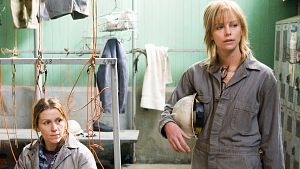 La historia real en la que se inspira 'En tierra de hombres', con Charlize Theron