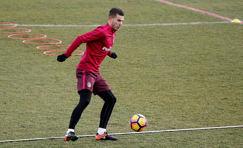 Deschamps convoca a Lucas Hernández