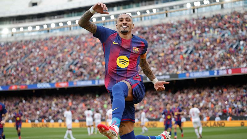 Un Raphinha en plena forma lidera la goleada ante el Sevilla de un Barça que solo piensa en el Newcastle