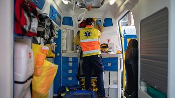 Un t�cnico del Sistema de Emergencias M�dicas (SEM) de la Generalitat de Catalu�a