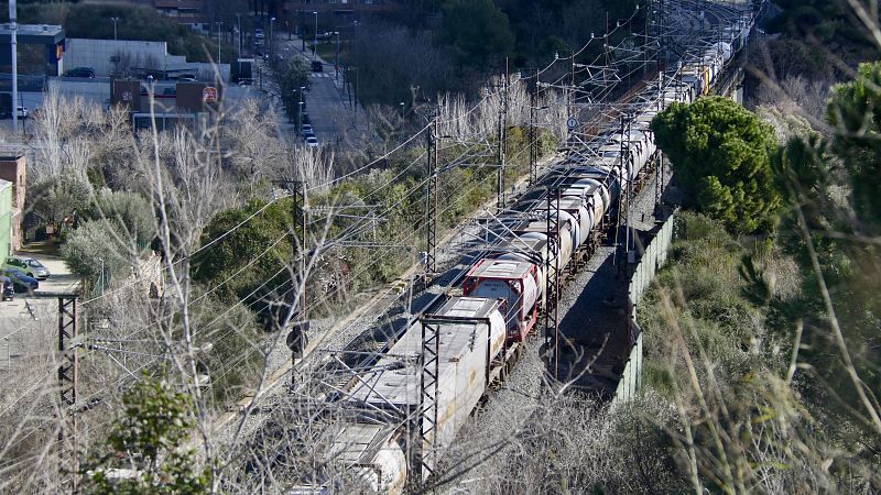 El túnel ferroviari de Rubí queda tancat set setmanes per reforçar l'estructura