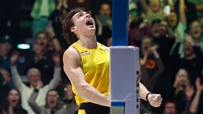 Atletismo: Armand Duplantis bate el r�cord del mundo de salto con p�rtiga: 6, 31