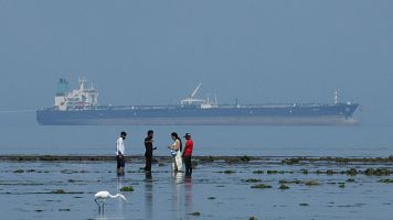 EE.UU. autoriza la compra temporal de petr�leo ruso para contener la escalada de precios