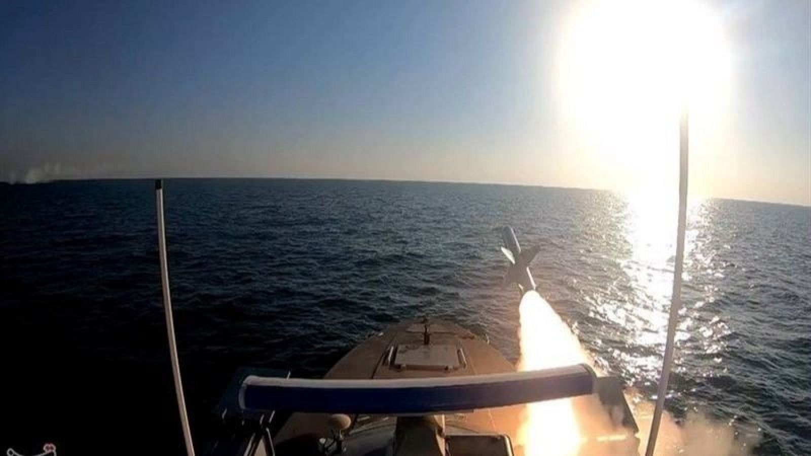 EE.UU. bombardea la isla petrolera iraní de Jark - Fin de semana 24h | Ver