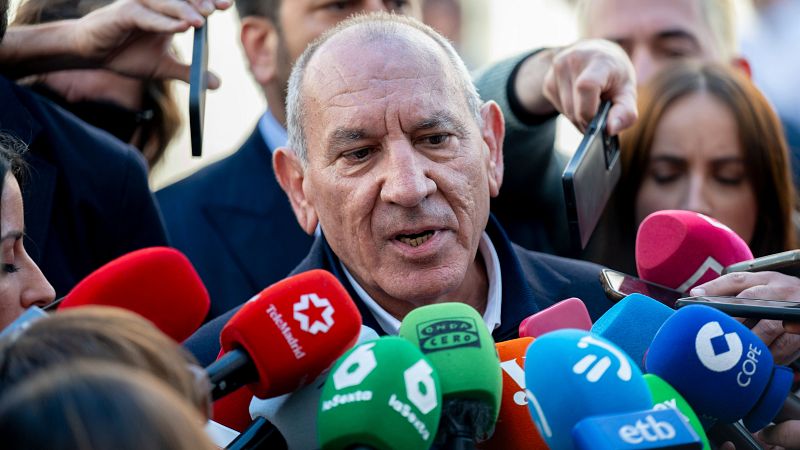 El ex-DAO niega los hechos denunciados y el abogado de la víctima le acusa de hacer afirmaciones "inconexas"