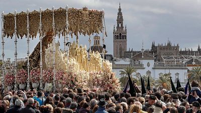 Calendario de la Semana Santa 2026 en Espa�a: procesiones, rompida y representaciones en vivo de la Pasi�n