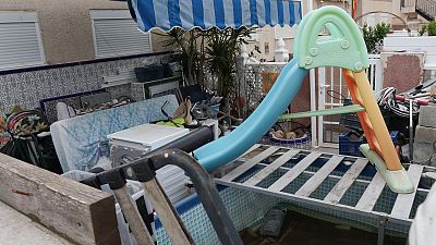 Asesinadas una ni�a por su padre en Alicante y una mujer en Zaragoza en presuntos casos de violencia de g�nero