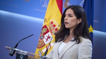 La portavoz de Vox en el Congreso, Pepa Mill�n, durante una rueda de prensa, en el Congreso