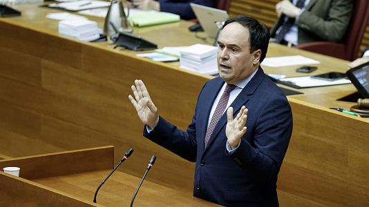 El president de la Generalitat Valenciana, Juanfran P�rez Llorca, en una comparecencia en el pleno de Les Corts Valencianes.