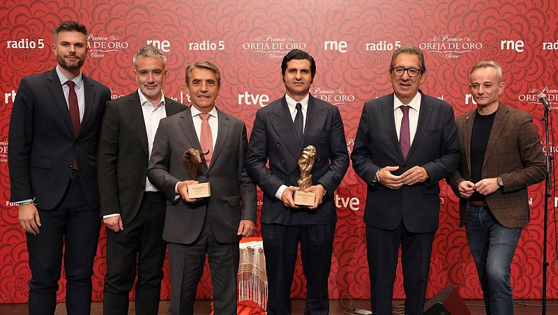 Morante de la Puebla y Victorino Martín recogen la Oreja y Hierro de Oro 2025 de RNE