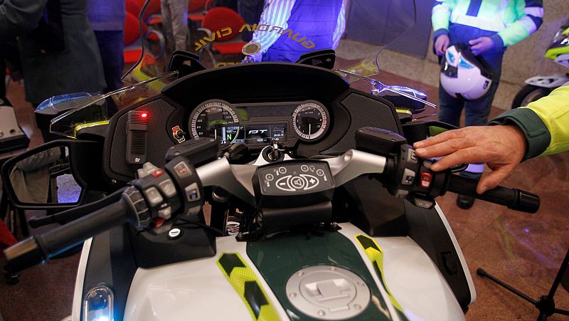 Tráfico instalará minirradares en las motos para controlar la velocidad en Semana Santa