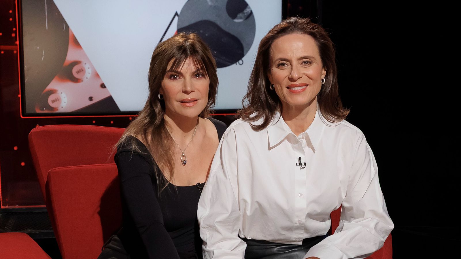 Entrevista Aitana Sánchez-Gijón y Mónica Regueiro - Atención obras - Atención obras | Ver