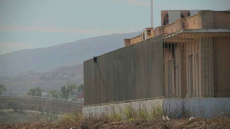 Ahmed, extutelado en Melilla: "Dormíamos seis en una habitación de cuatro camas"