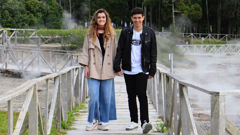 As graban la postal Amaia y Alfred en Azores