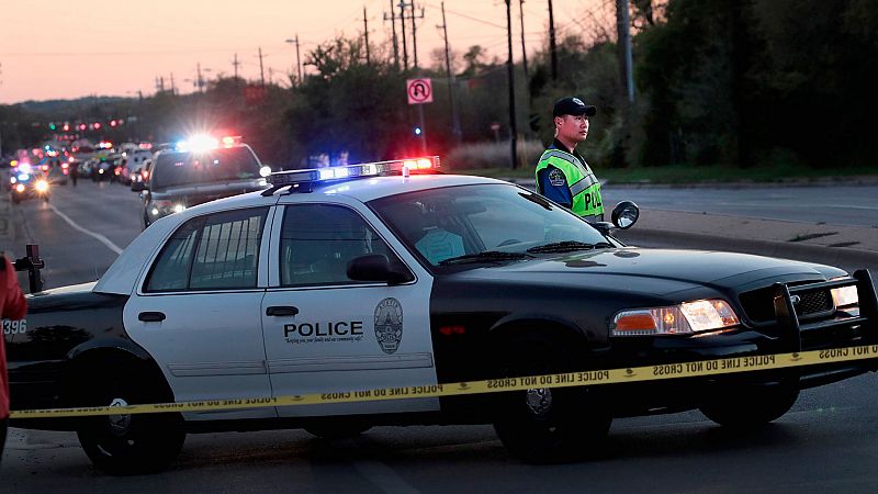 El sospechoso de colocar varias bombas en Austin, Texas, se suicida cuando le cercaba la policía