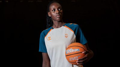 Awa Fam dejar� el Valencia en junio para jugar en la novedosa liga privada 'Project B', compatible con la WNBA