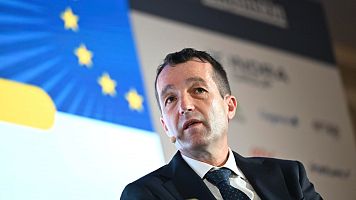 �ngel Escribano dimite como presidente de Indra