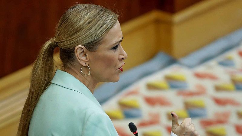 La URJC abre un procedimiento administrativo para aclarar el máster de Cifuentes