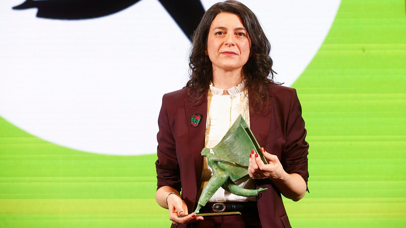 Samantha Schweblin gana el primer Premio Aena de Narrativa - Telediario Matinal | Ver