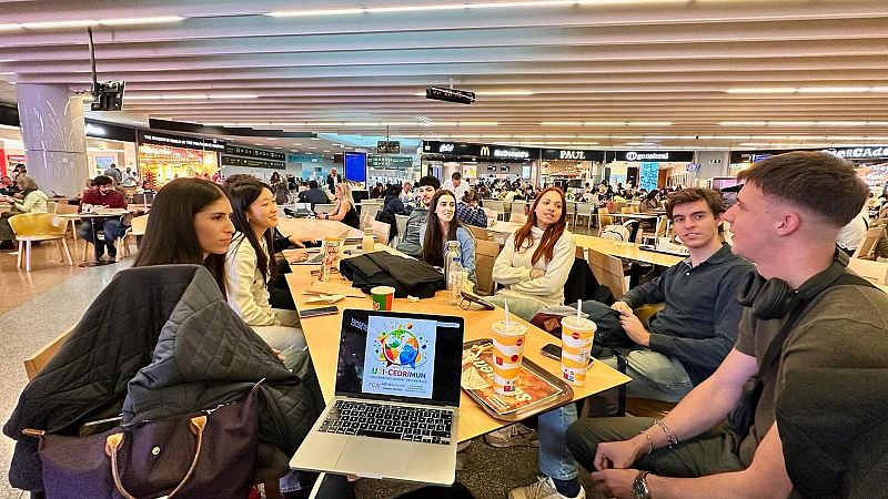 Un niño iraní que estudia en Madrid, vetado por EE. UU. para ir a la ONU: "Estaba perdiendo todo solo por mi nacionalidad"